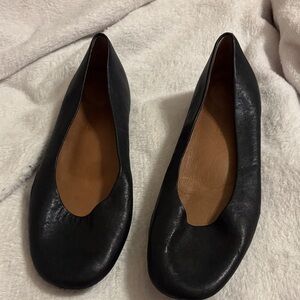 Gentle Souls Black Leather Women's Flats